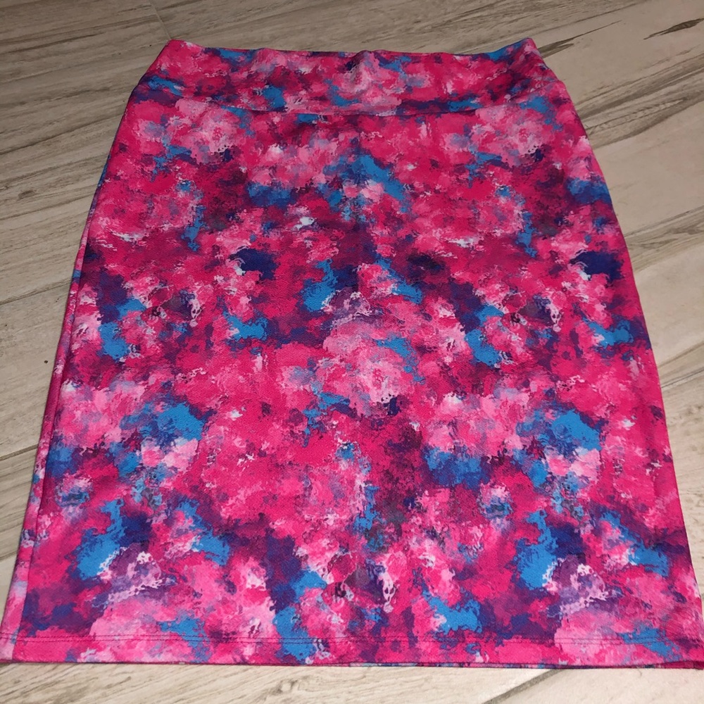 LuLaRoe Pink Blue Purple Abstract Pencil Skirt